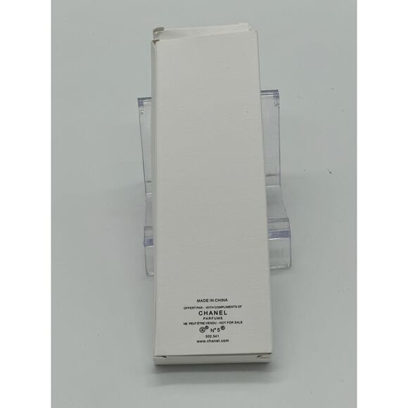 Chanel Parfum Bag Charm!  CC logo, Chanel #5 bottle, Red glitter ribbon BNWT - Picture 4 of 7